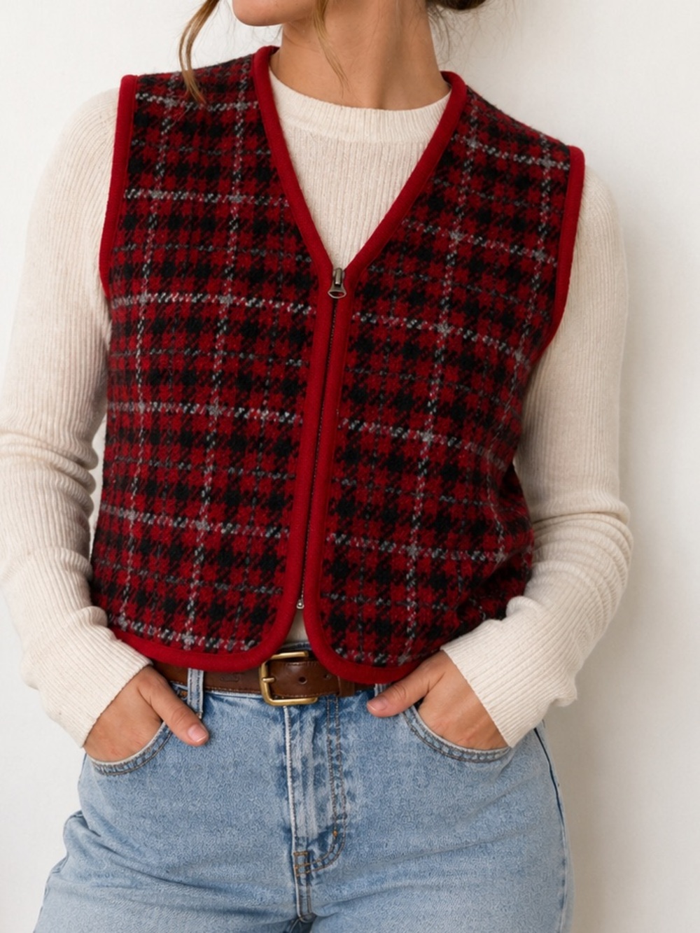 Vintage Wool Plaid Vest Red Black Zip Front Cabin Core Outdoor Layering Medium